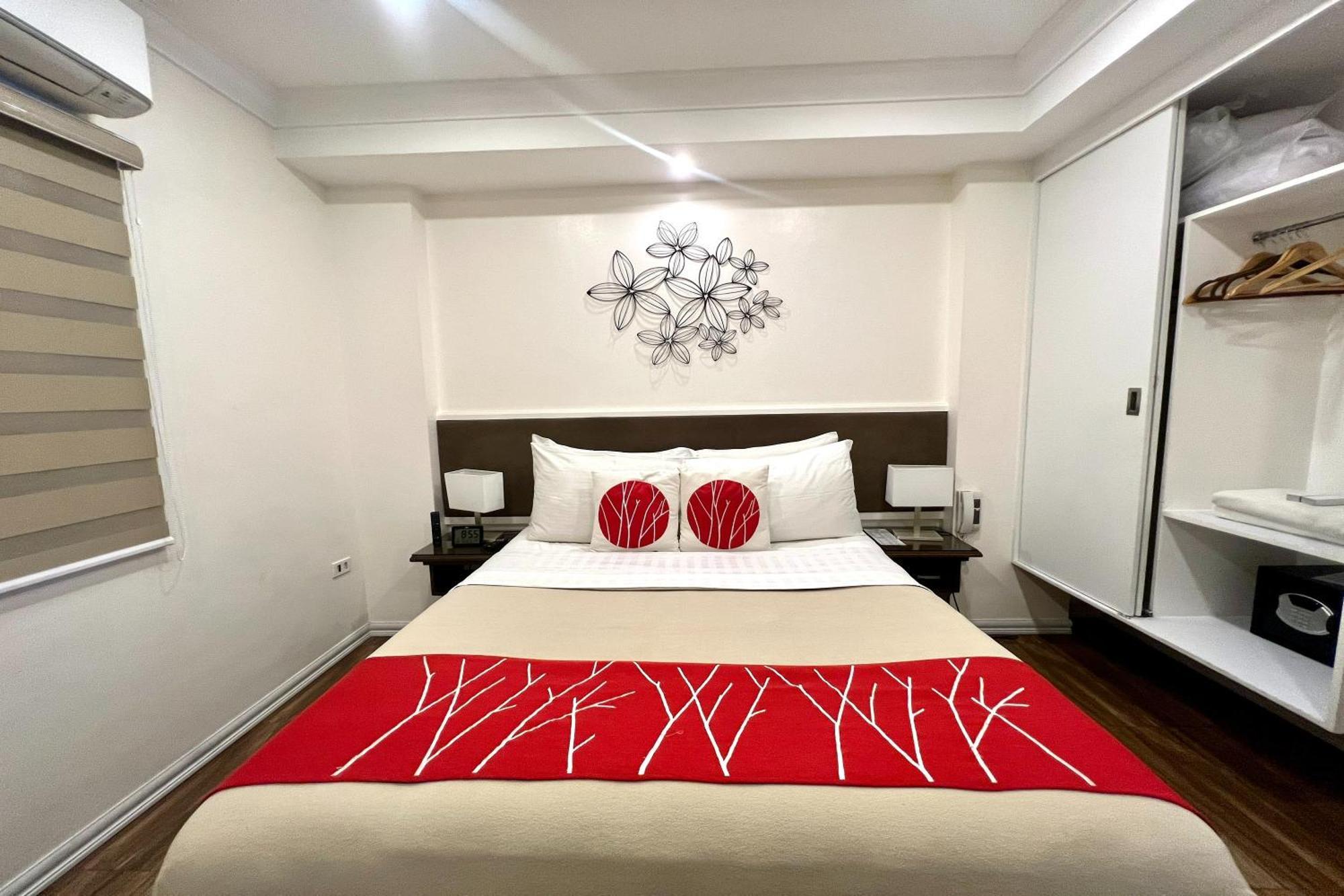 Khotel Near T3 Airport Пасай Екстериор снимка