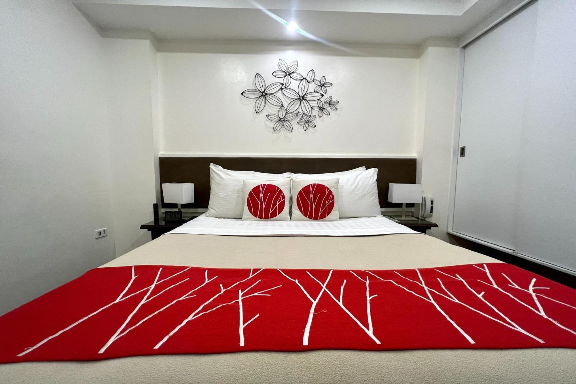 Khotel Near T3 Airport Пасай Екстериор снимка