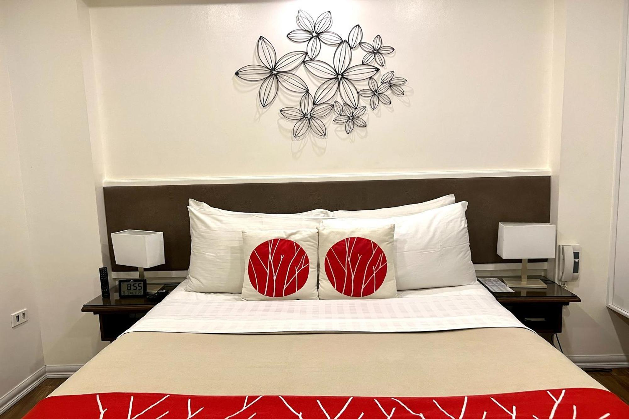 Khotel Near T3 Airport Пасай Екстериор снимка
