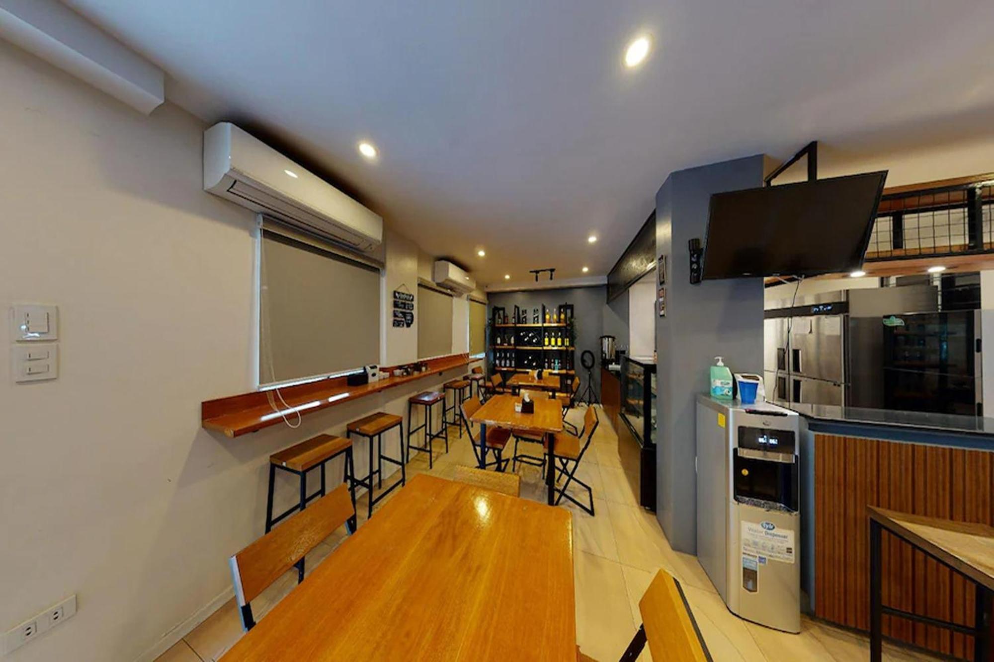 Khotel Near T3 Airport Пасай Екстериор снимка